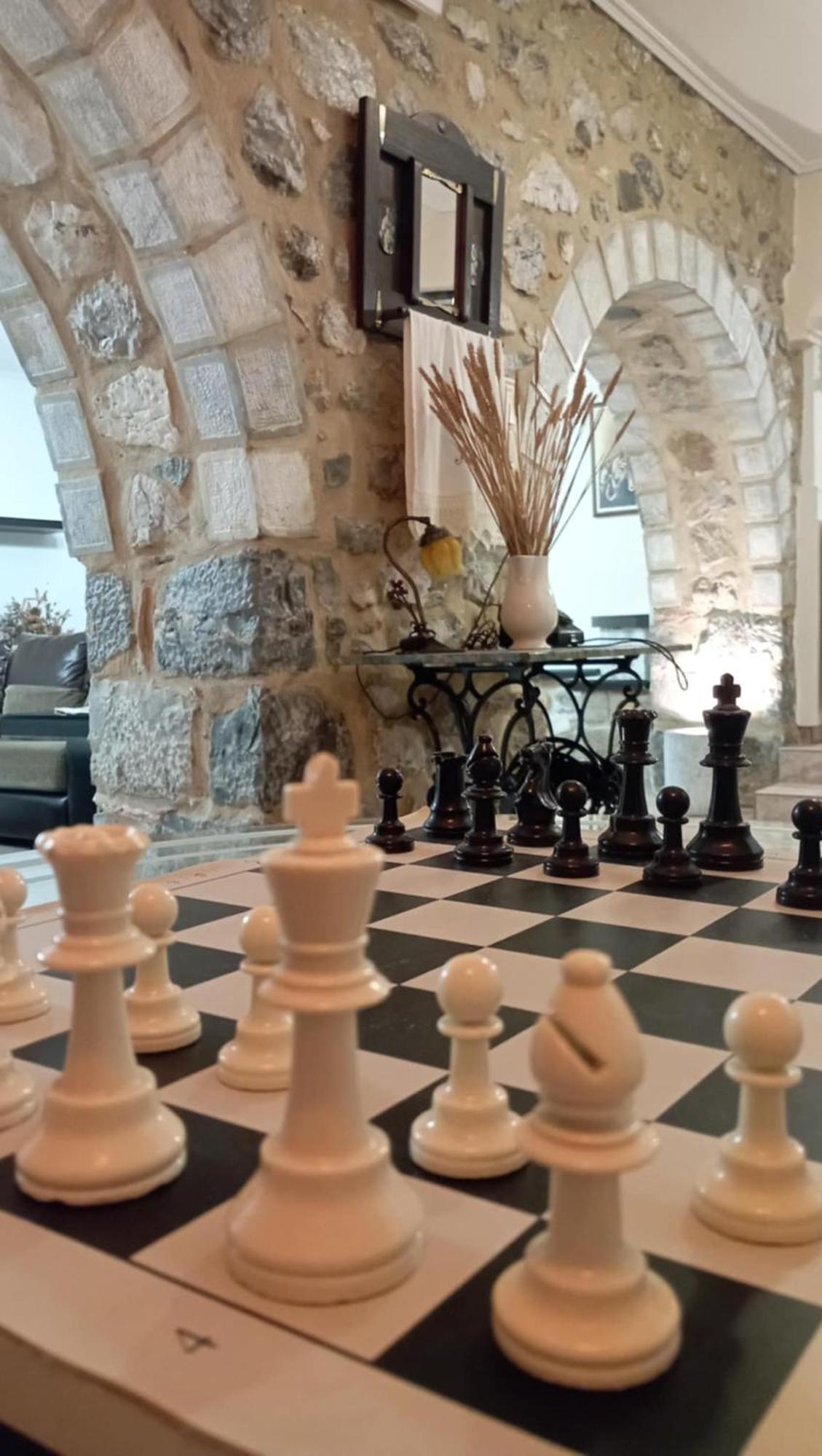 Villa Iris Мистрас Екстериор снимка